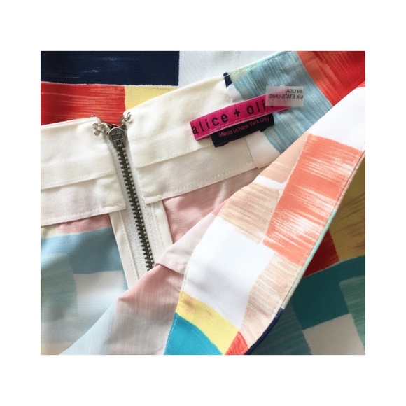 Alice + Olivia • Super Flare Pants - Picture 2 of 4